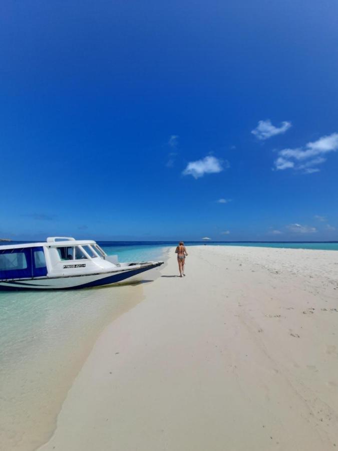 Beach Walk Villa Maldives Gulhi Luaran gambar